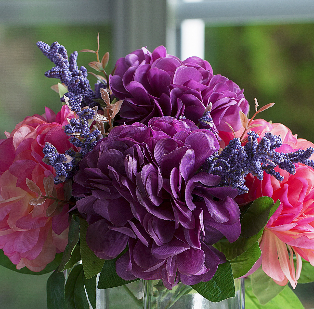 Artificial Silk Dahlia Flower in Clear Glass Vase With Faux Water(Purple Pink)