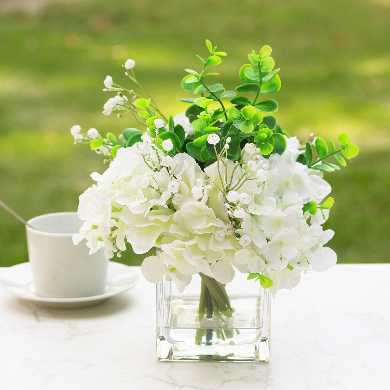 Mixed Artificial Hydrangea Flower with Baby Breath in Cube Glass Vase