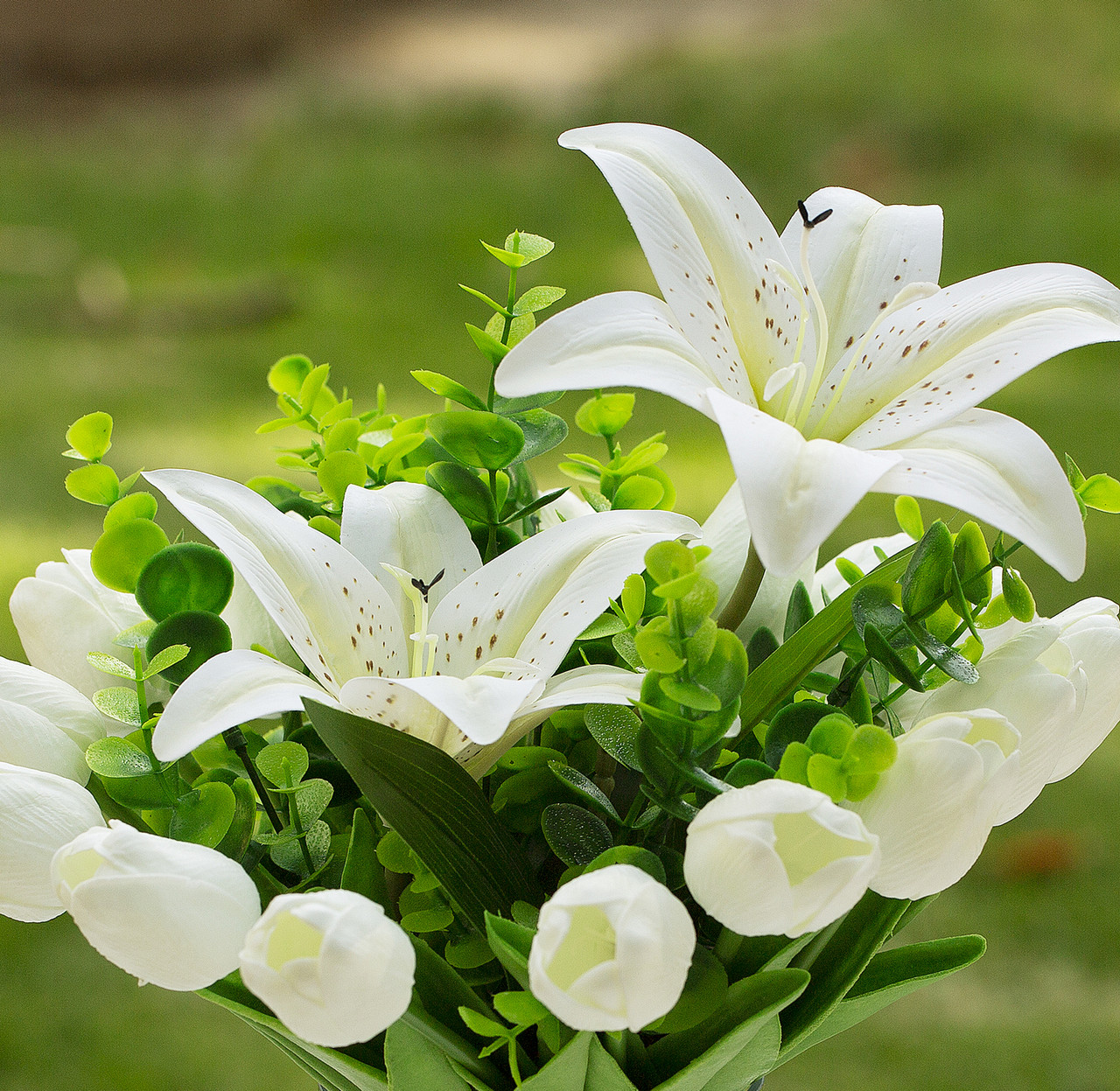 Mixed Artificial Real Touch Tulip and Lily Flower Arrangement in Clear Glass Vase with Faux Water