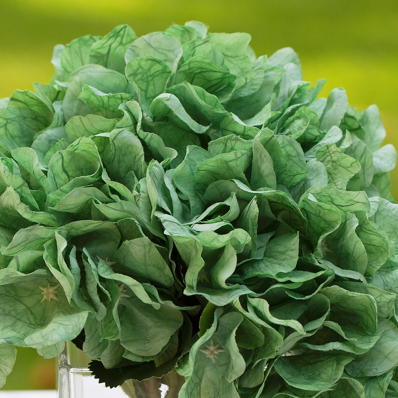 Artificial Silk Hydrangea Flowers in Clear Glass Vase With Faux Water (Aqua)