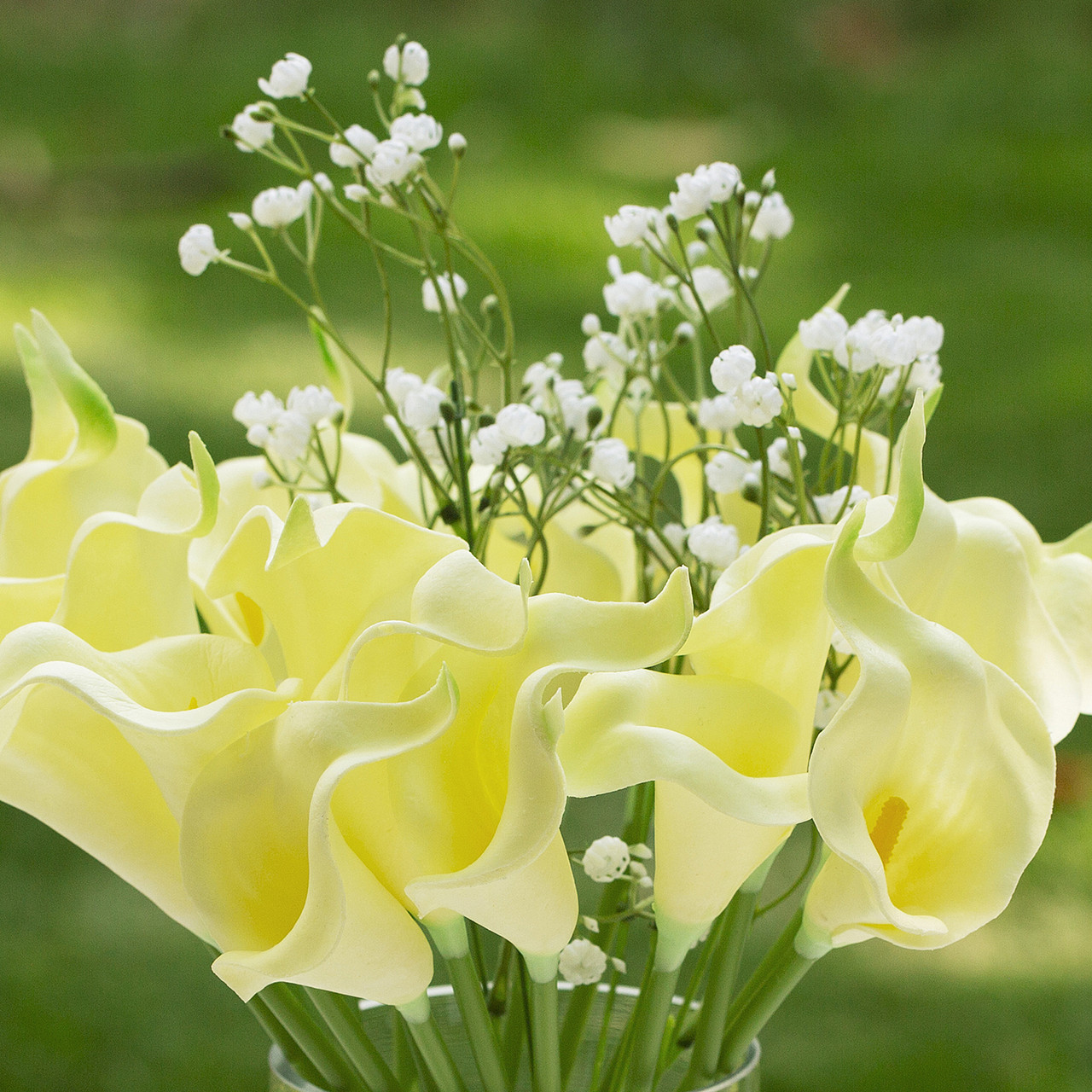 18 Mixed Artificial Real Touch Lily Flower Arrangement in Clear Glass Vase with Faux Water