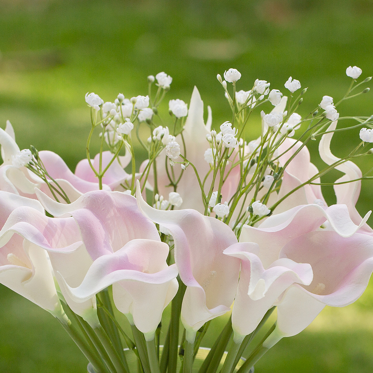 18 Mixed Artificial Real Touch Lily Flower Arrangement in Clear Glass Vase with Faux Water