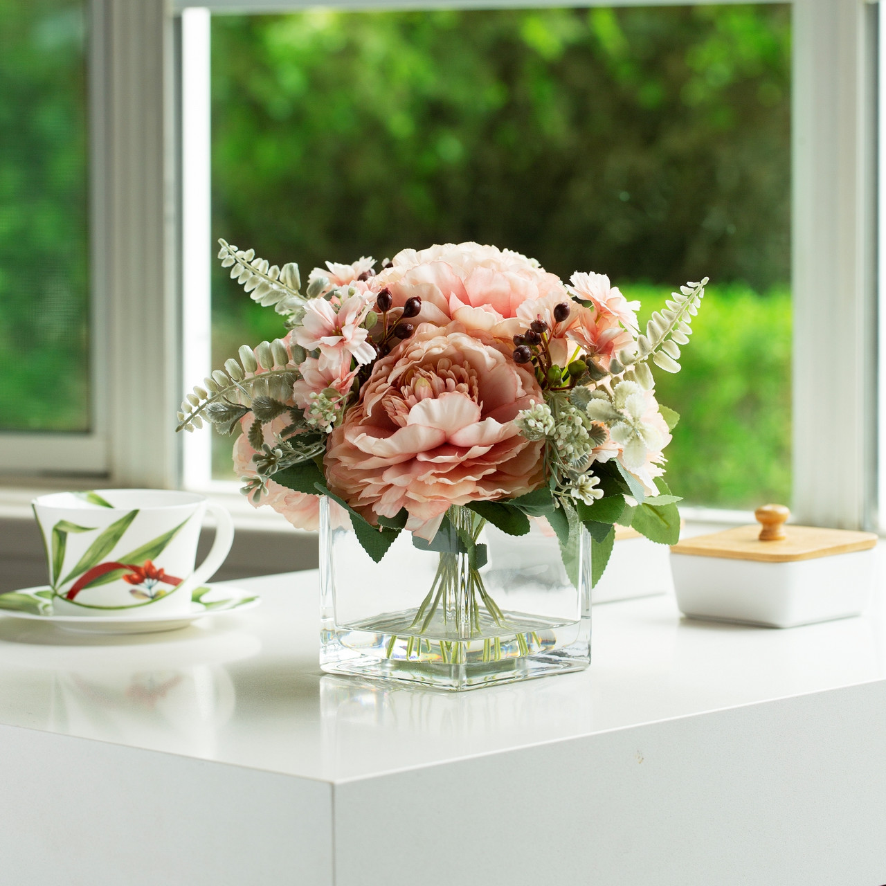 Mixed Artificial Silk Peony Flowers in Clear Glass Vase With Faux Water