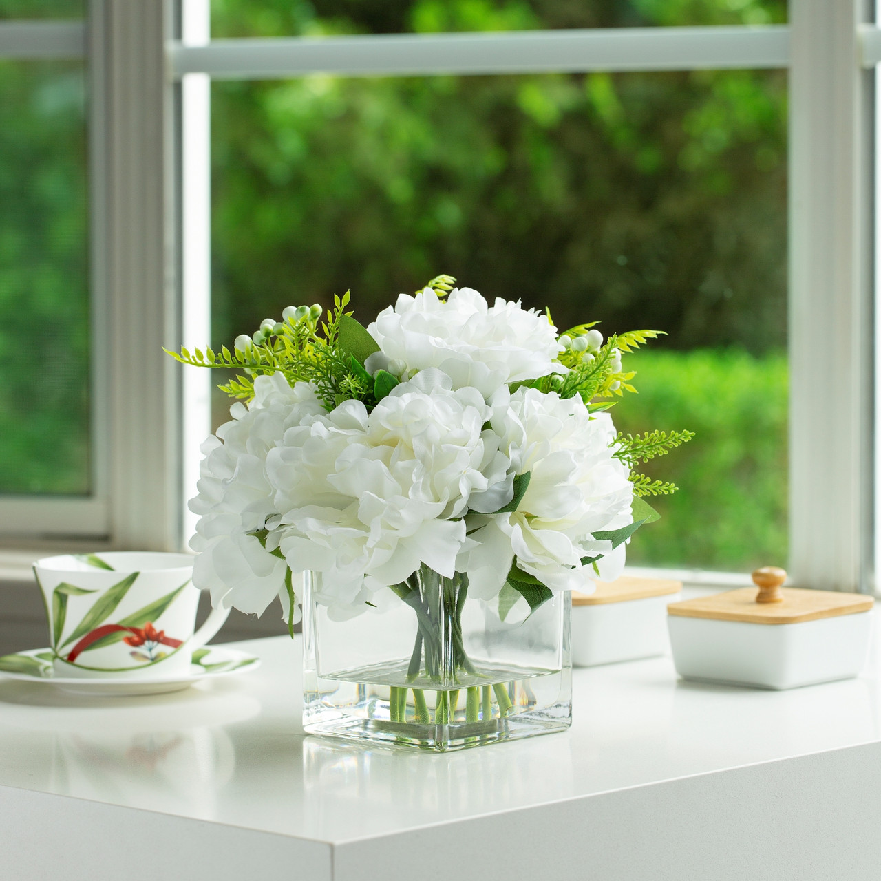 Mixed Silk Peony Flower in Cube Glass Vase With Faux Water