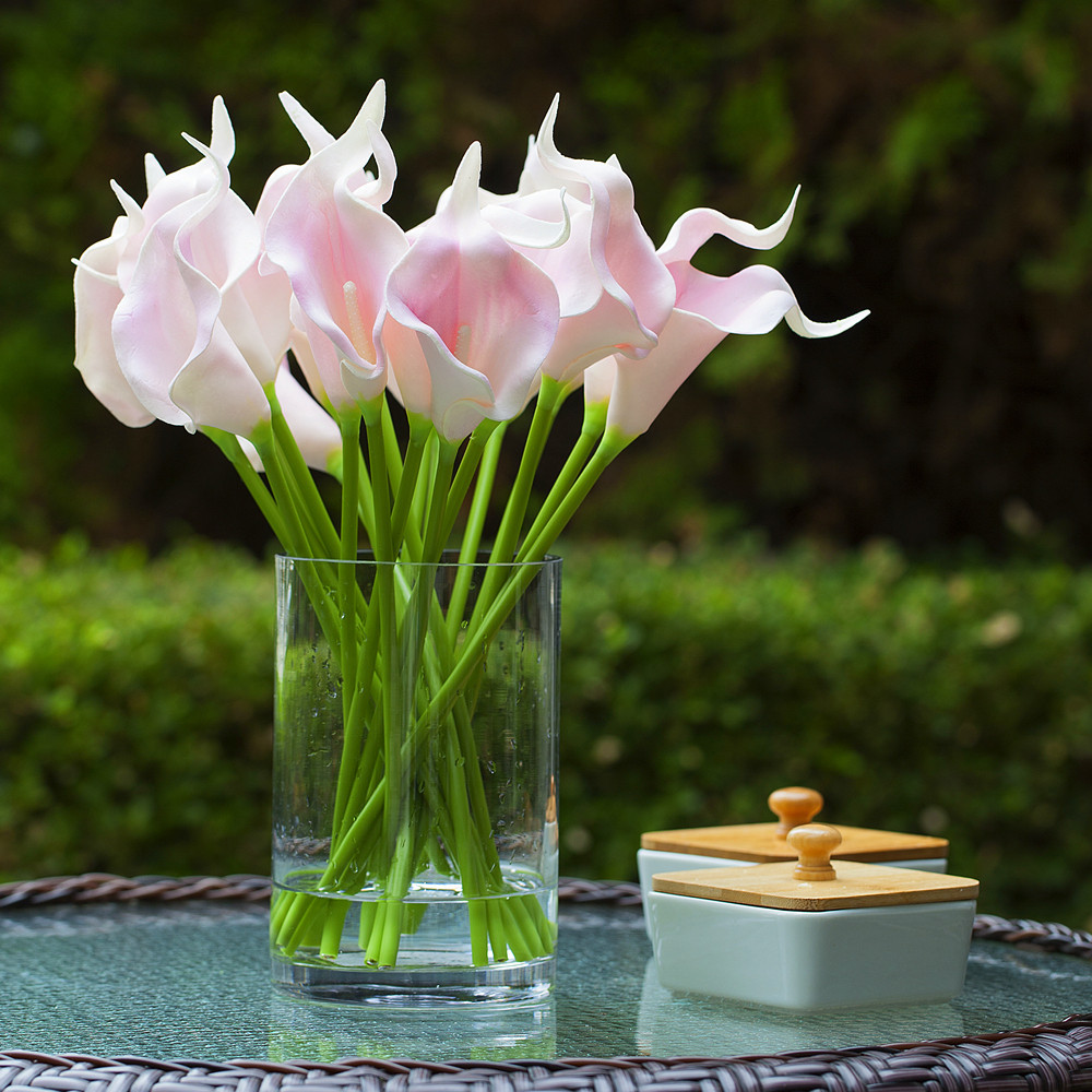 20 Pieces Artificial Real Touch Lilies Flower Arrangement in Glass Vase With Faux Water (New) — Available in 5 Colors