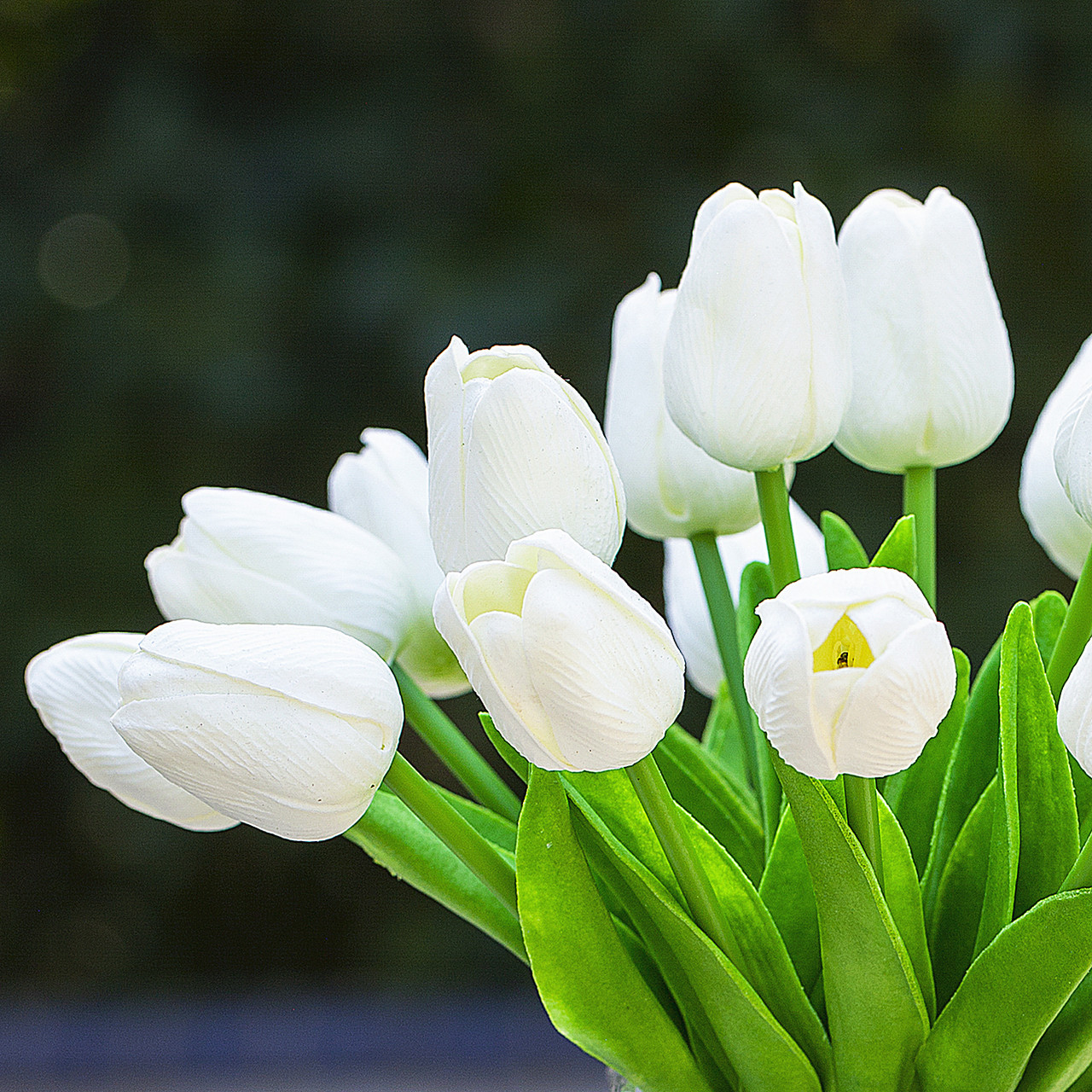 20 Pieces Artificial Real Touch Tulips Flower Arrangement in Cube Glass Vase With Faux Water (New) — Available in 4 Colors