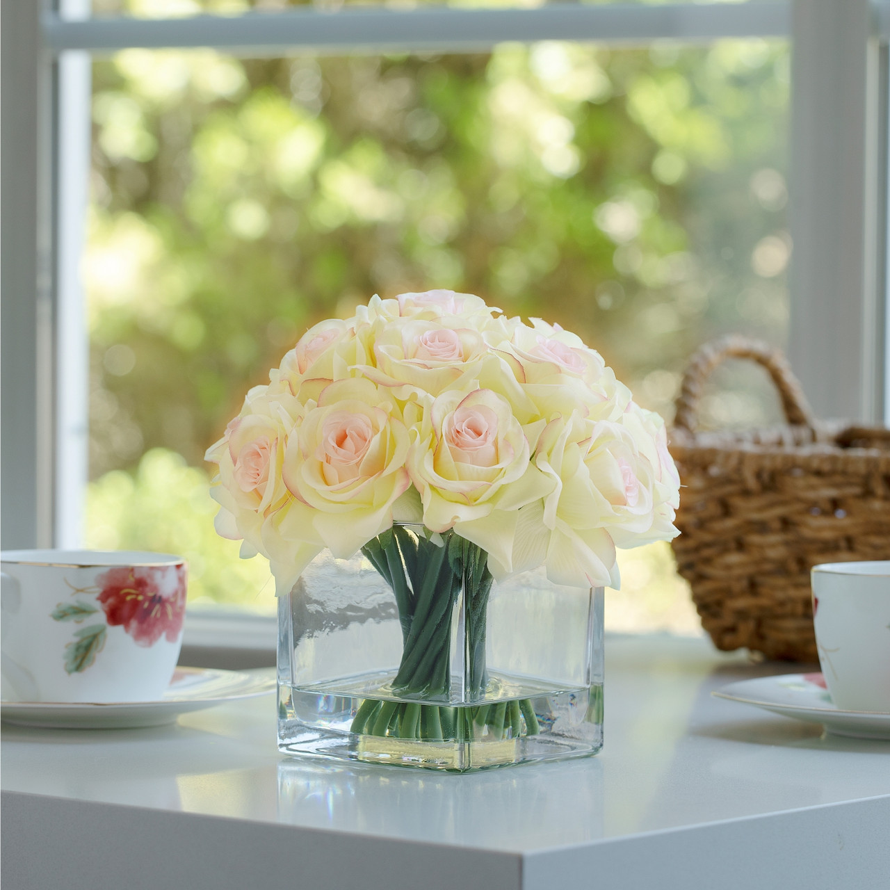 Artificial Silk Rose Flowers in Cube Glass Vase With Faux Water (New) — Available in 5 Colors