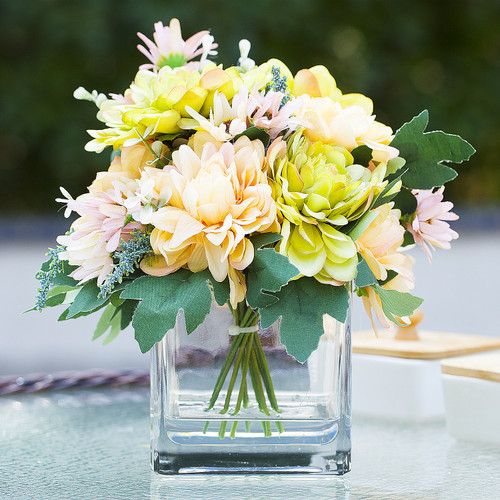 Mixed Daisy Flower Arrangements in Clear Glass Vase with Acrylic Water(Yellow)