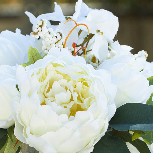Mixed Artificial Peony and Hydrangea Flower Arrangement in Cube Glass Vase With Faux Water(Cream)