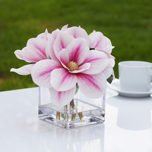 Artificial Real Touch Magnolia Flower Arrangement in Cube Glass Vase With Faux Water