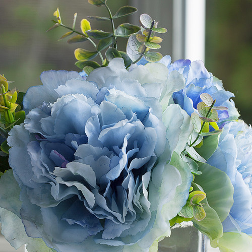 Mixed Artificial Flower and Eucalyptus in Cube  Glass Vase With Faux Water