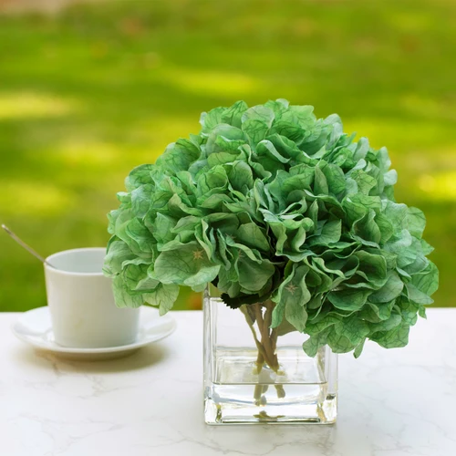 Artificial Silk Hydrangea Flowers in Clear Glass Vase With Faux Water (Aqua)