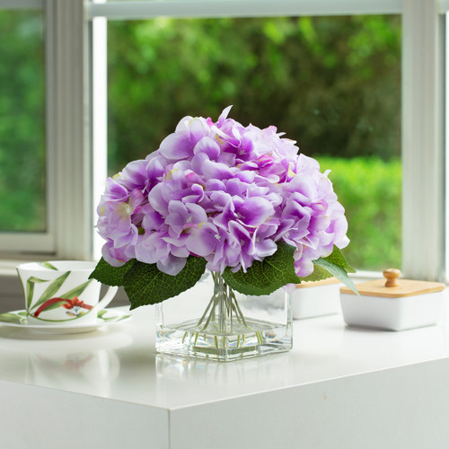 Artificial Silk Hydrangea in Clear Glass Vase With Faux Water