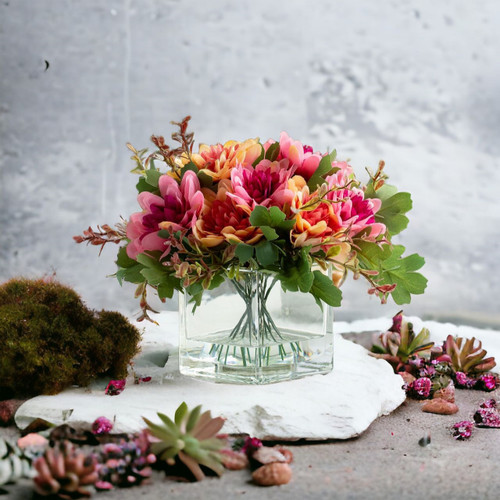 Mixed Daisy Flower Arrangement in Glass Vase with Acrylic Water