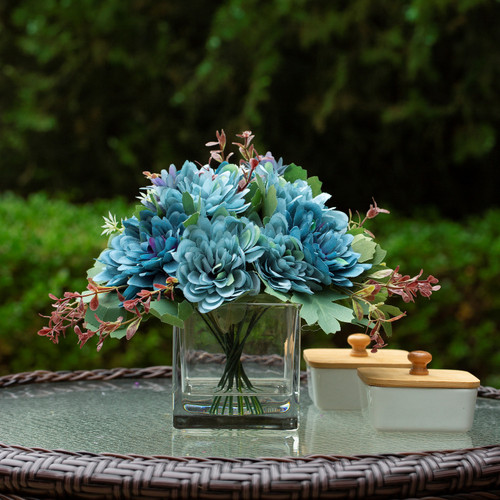 Mixed Daisy Flower Arrangement in Glass Vase with Acrylic Water