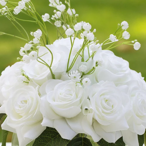 16 Pieces Mixed Artificial Rose and Baby Breath Flowers Arrangement in Clear Glass Vase with Faux Water (New) — Available in 5 Colors