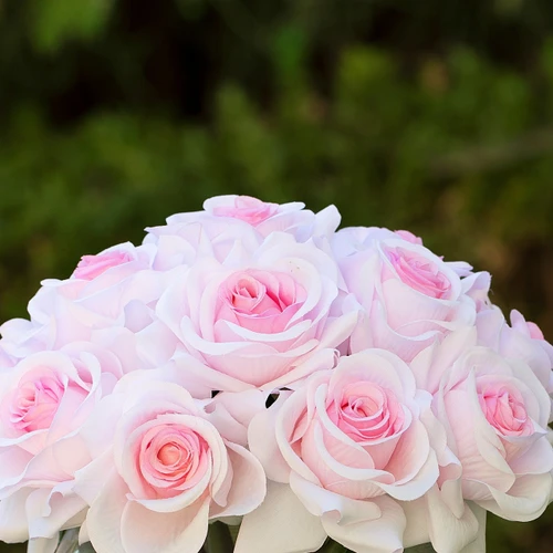 16 Heads Artificial Silk Rose Flowers in Round Glass Vase With Faux Water (New) — Available in 5 Colors