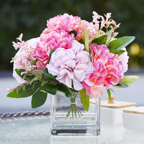 Artificial Silk Dahlia Flower Arrangement in Clear Glass Vase With Faux Water