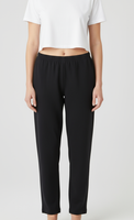 Black pocket free yoga straight leg pants