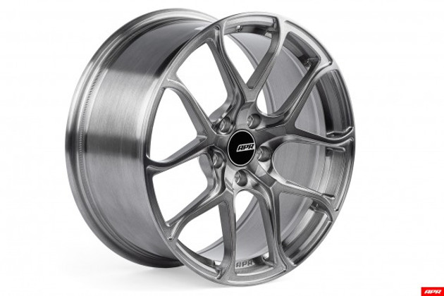 APR 18×8.5 S01 Forged Wheels in Brushed Gunmetal Now Available!