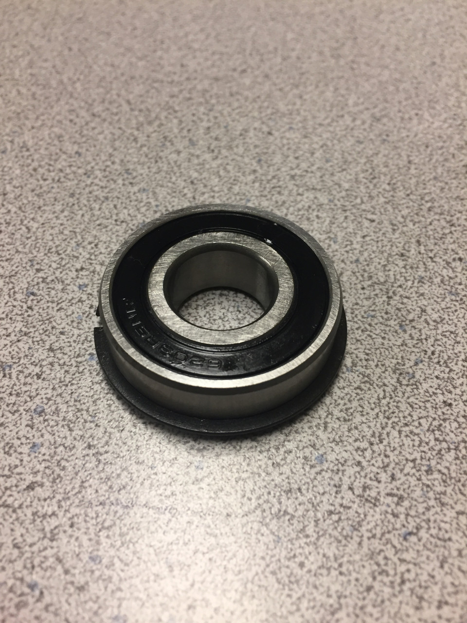 Commander deep groove bearing w/ external snap ring