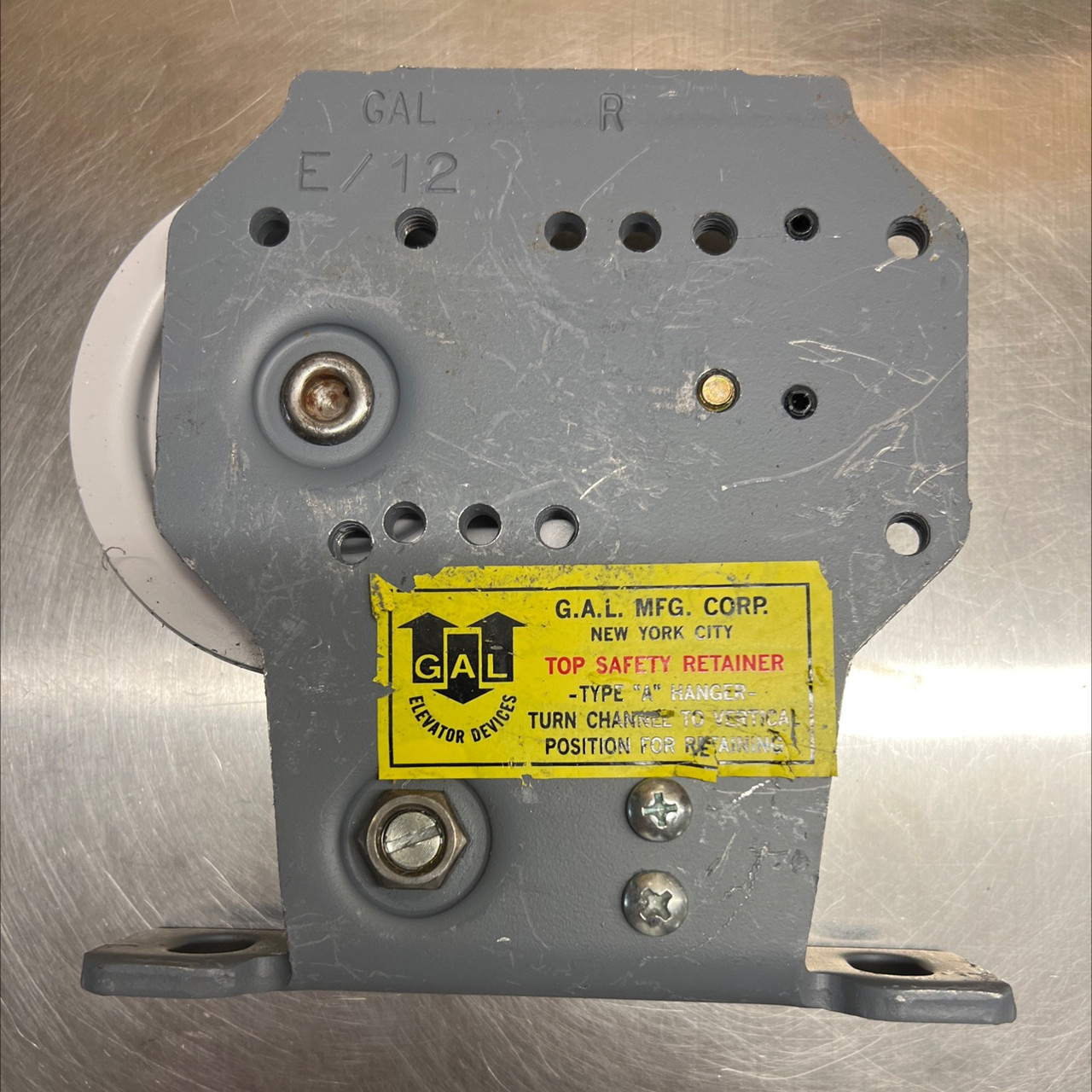 GAL - Type A - Hanger