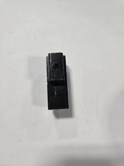 Collapsible gate gib block