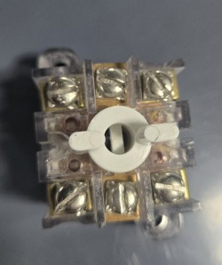 Contact Block