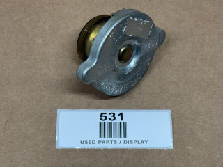 7 PSI Radiator Cap for Allis Chalmers, Case, Ford, IH, John Deere, display