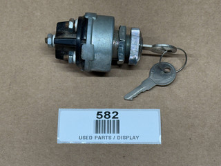 4 Position Ignition Switch with 2 Keys (Display)
