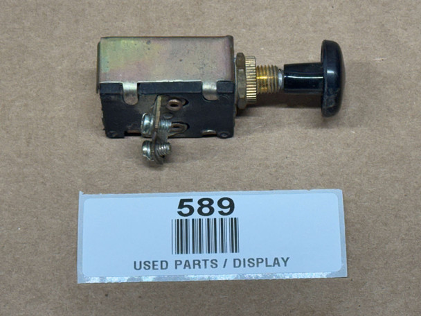 Universal 2 Position Push/Pull Light Switch, 30 Amp (Display)