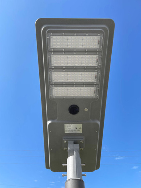 LED Solar Dusk to Dawn Light - 10 Watt - 1000 Lumens - 5000K Daylight - Pole Mount - with Motion Sensor