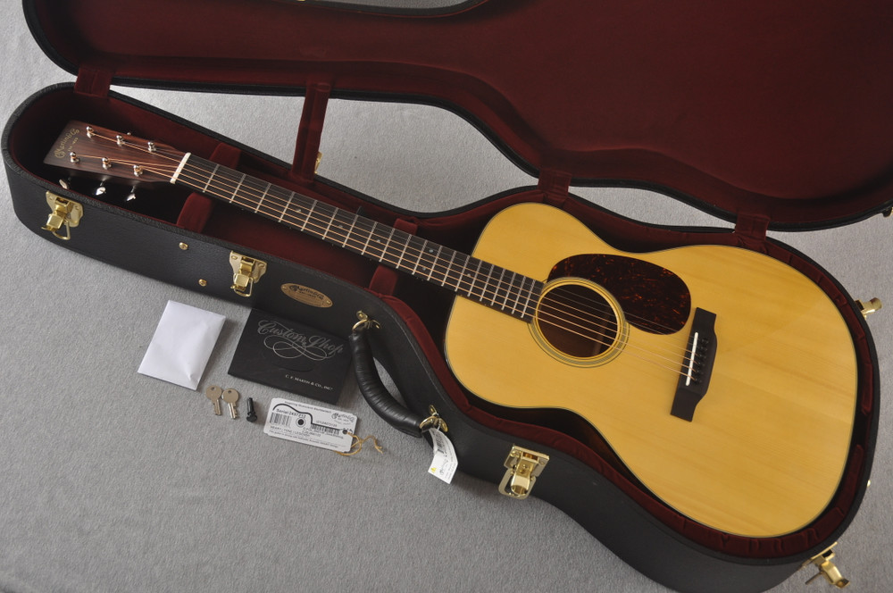 hugh laurie guitar