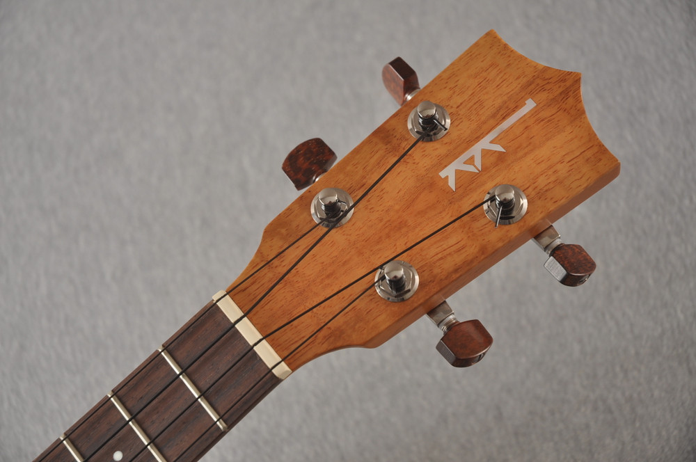 Kamaka Tenor Ukulele HF3 Made in Hawaii Solid Koa 221138