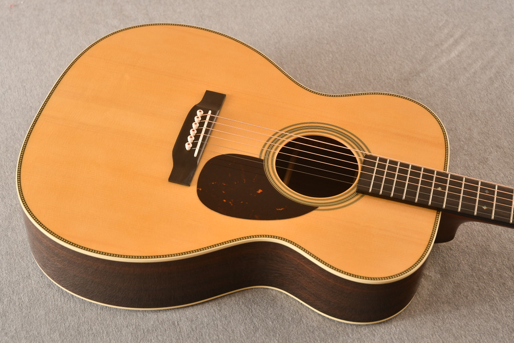 Martin om 28 adirondack top