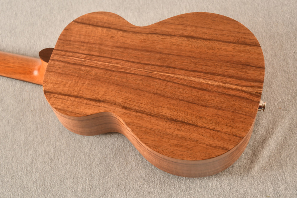 Kamaka Electric Ukulele Tenor Long Neck HF3L Hawaii 231003