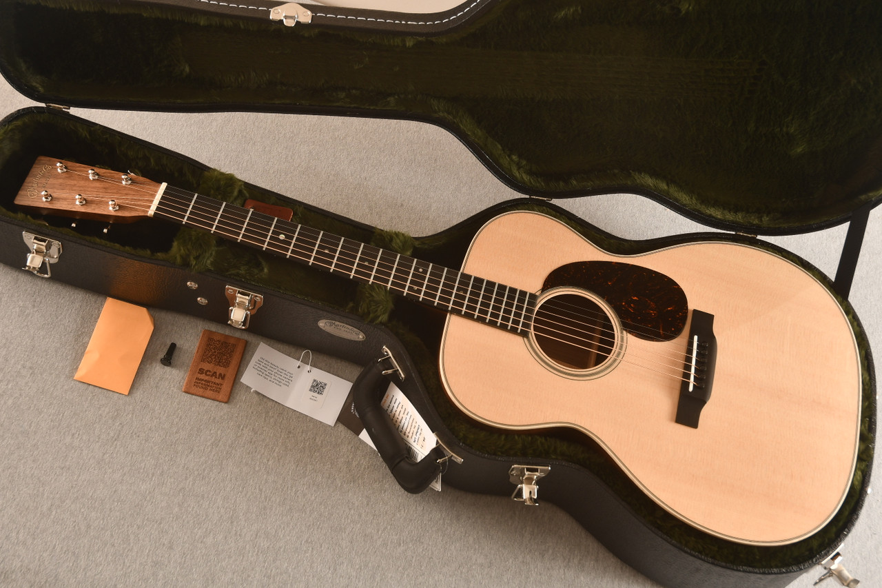 Martin Custom Shop Edition 000 Black Walnut (New Model HEUGN 