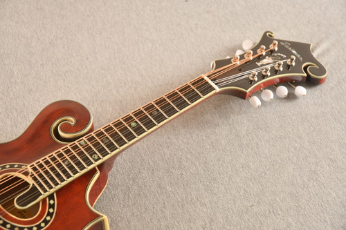 Eastman Mandolin MD814 F Style Oval Sound Hole Solid Adi Top - View 4