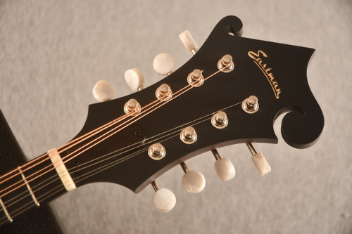 Eastman MD314 F-Style Mandolin – Oval Sound Hole - View 4