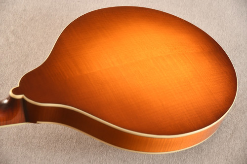 Eastman MDO605 Octave Mandolin Acoustic Electric – Solid Spruce & Maple - View 5