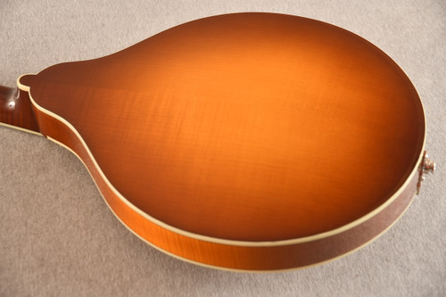 Eastman MDO605 Octave Mandolin Acoustic Electric – Solid Spruce & Maple - View 4
