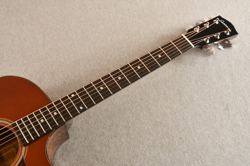 Eastman AC222CE-DLX-GB Grand Auditorium Cutaway Acoustic Guitar - View 3