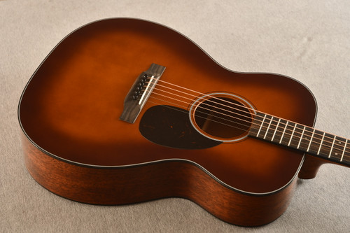 Martin Custom Shop OM 18 Style Italian Alpine Spruce Ambertone #2866698 - Top