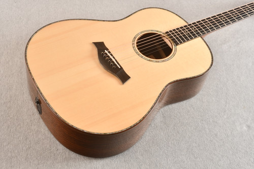 2022 Taylor Custom GP Adirondack Indian Rosewood #1208102194 - Beauty