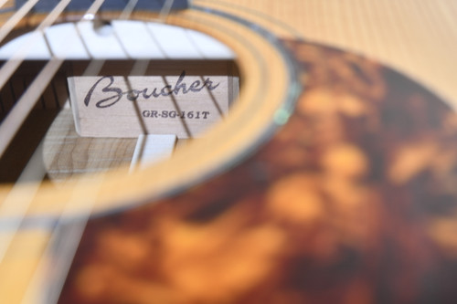 Boucher Guitar GR-SG-161T Torrefied 5A Flamed Maple OM Hybrid - View 4