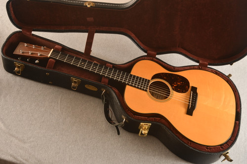 2011 Martin 000-18GE 1937 Golden Era #1492909 - Case