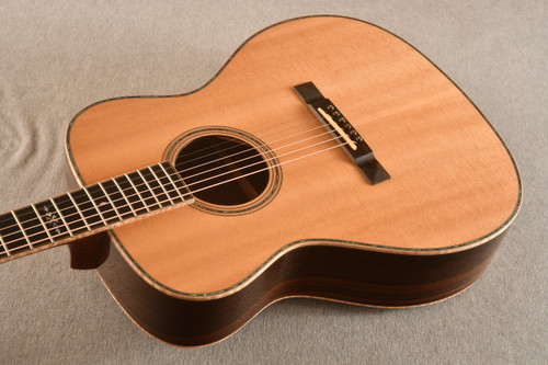 Hozen OM Torrefied Sitka Indian Rosewood #2306-1304 - Top Angle