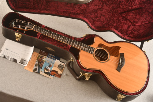 2014 Taylor 814ce #1109254142 - Case