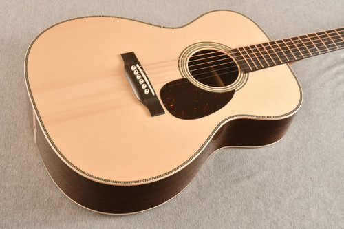 Martin Custom Shop OM 28 Style Modern Deluxe Adirondack #2981124 - Beauty