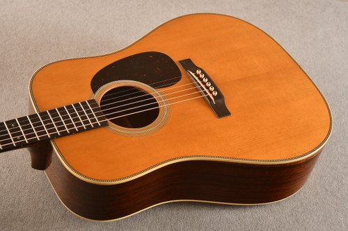 Martin D-28 Authentic 1937 VTS Aged Adirondack #2899294 - Top Angle